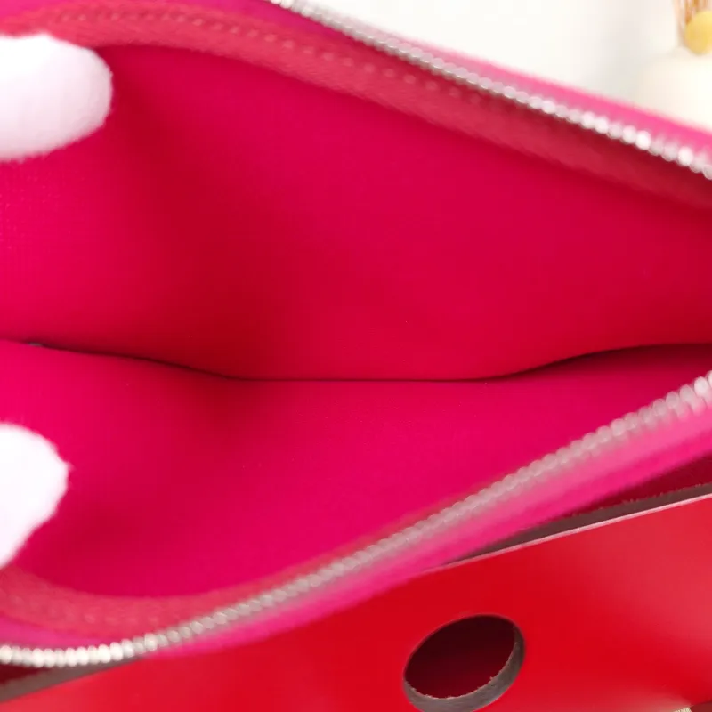 Hermès Crossbody Bag Herbag 31 Red Red Canvas Medium 30.5 × 11 × 25.5 cm Y — detail view 7 of 16