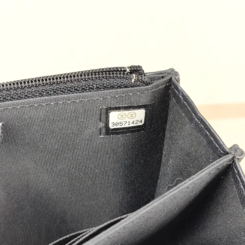 Chanel Crossbody Bag trendy cc woc Black Lambskin Mini 15.5 × 4 × 11 cm 30 — detail view 5 of 14
