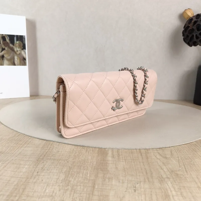 Chanel Shoulder Bag WOC Pink Lambskin One Size 22 × 3 × 11 cm — cover view 2 of 6