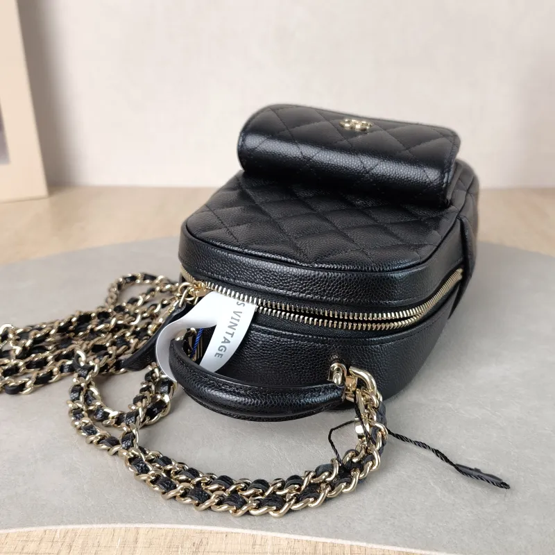Chanel Crossbody Bag Mini Backpack Crossbody Bag Black Grained Calfskin 13 × 9 × 18 cm — detail view 8 of 9