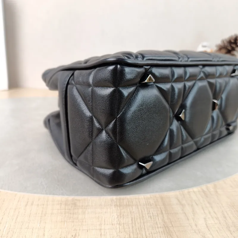 DIOR Top Handle Bag Lady 95.22 Black Calfskin Small25 × 10 × 16 cm — detail view 4 of 11
