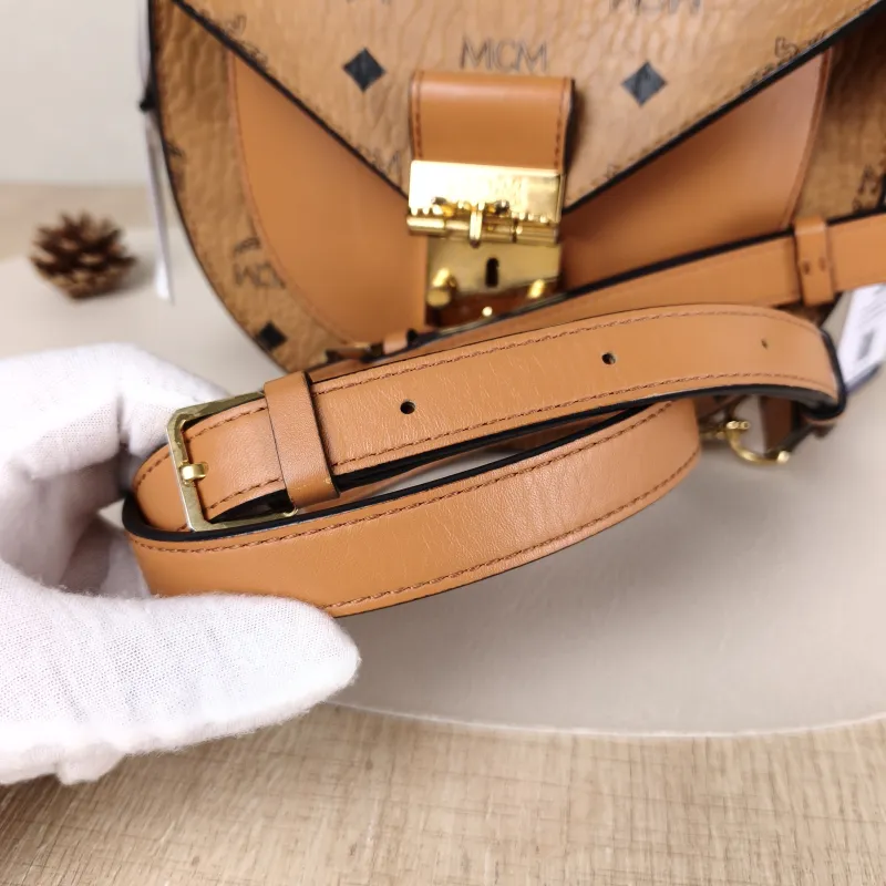 MCM Crossbody Bag Top Handle Crossbody Bag One Size 20.5 × 8.5 × 18 cm — detail view 1 of 12