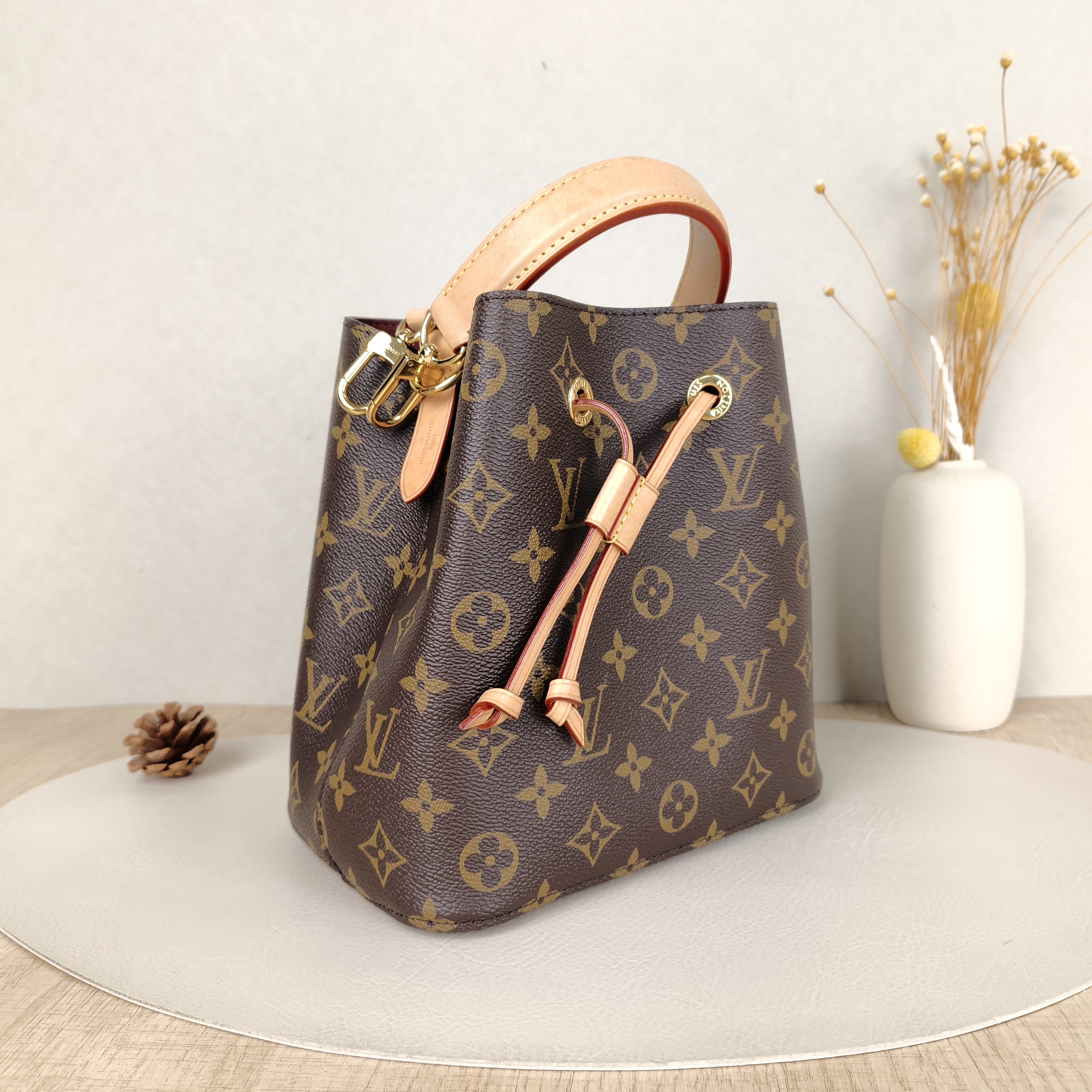 Louis Vuitton Crossbody Bag NÉONOÉ Bucket Bag BB Monogram PVCBB20 × 13 × 20 cm — cover view 5 of 6