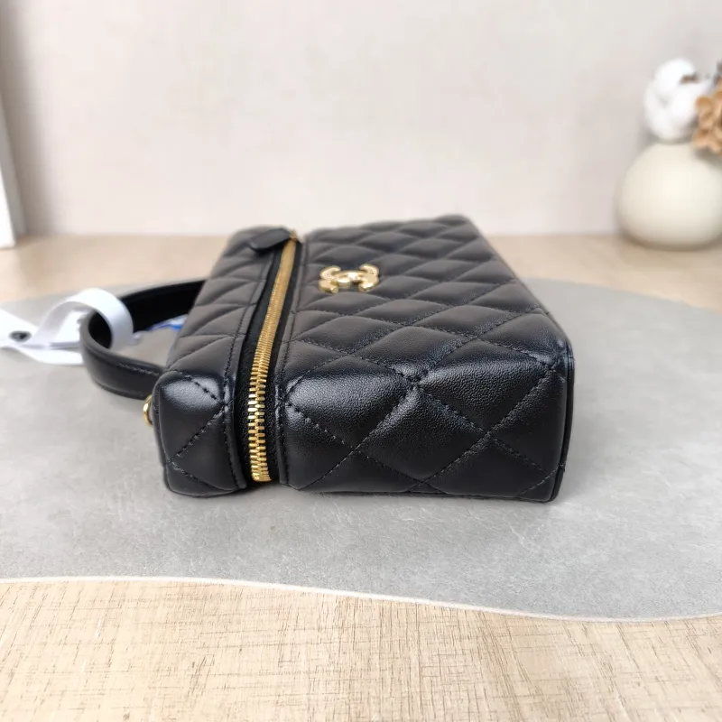 Chanel Crossbody Bag lp Box Bag Black Lambskin One Size 19.5 × 5 × 17 cm — detail view 8 of 12