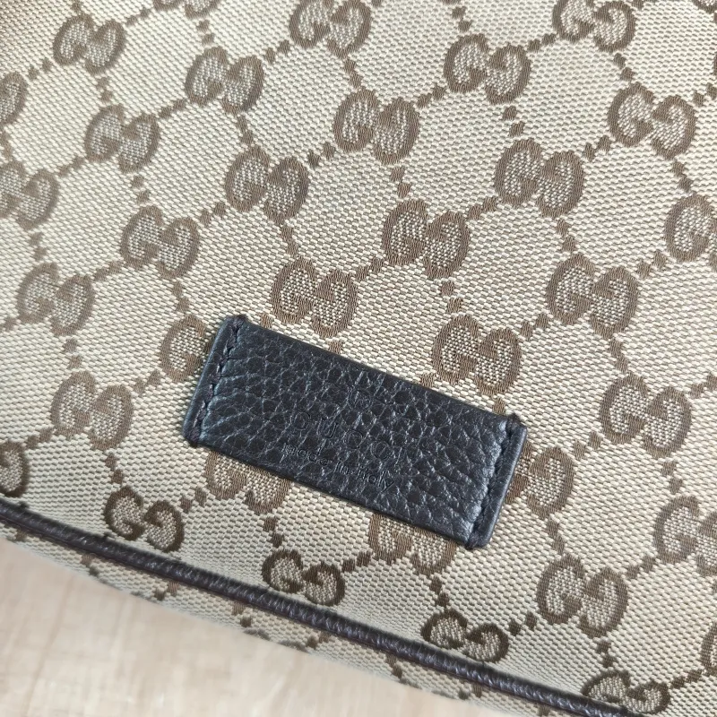 GUCCI Belt Bag Belt Bag Monogram Canvas One Size26 × 12 × 11 cm — detail view 9 of 12