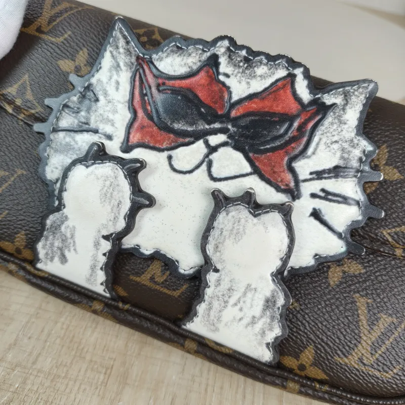 Louis Vuitton Crossbody Bag IVY Monogram PVC Small 23.5 × 4.3 × 12 cm — detail view 7 of 13