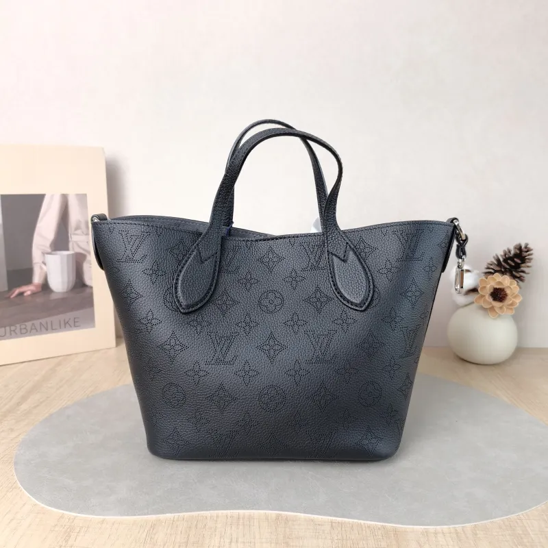 Louis Vuitton Crossbody Bag Blossom Top Handle Bag Black Calfskin Small 20 × 12.5 × 20 cm — cover view 6 of 6