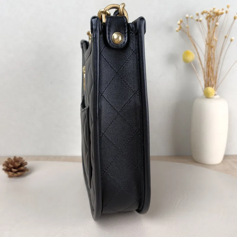 Chanel Crossbody Bag 24s hobo Black Calfskin One Size 22 × 6 × 24 cm — detail view 1 of 11