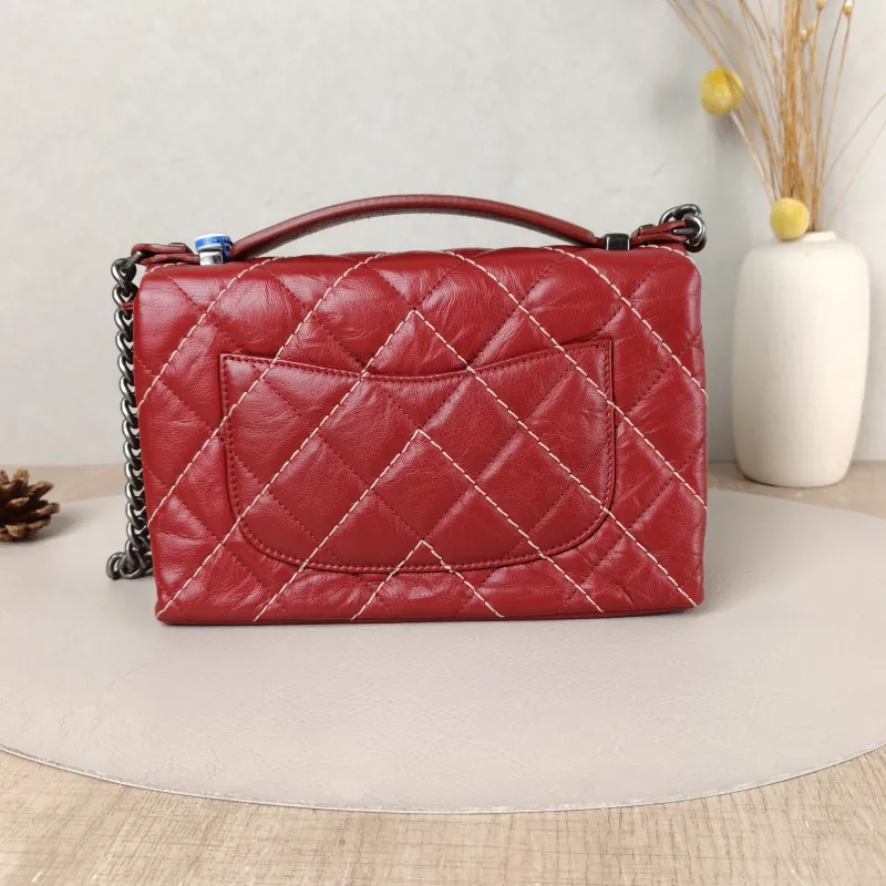 Chanel Crossbody Bag Chain Bag Red Calfskin 22 × 6.5 × 14 cm 23 — cover view 6 of 6