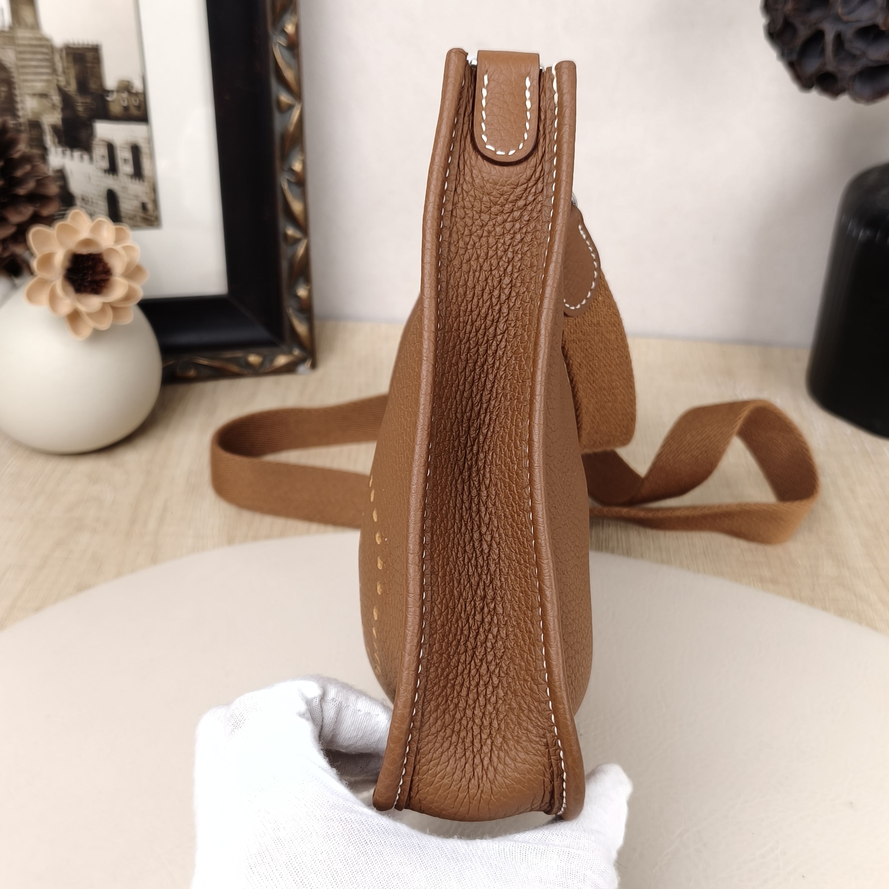 Hermès Crossbody Bag Evelyne Mini 16 Mini 1637 Brown Calfskinnano · mini16 × 5.5 × 18 cm — cover view 7 of 10