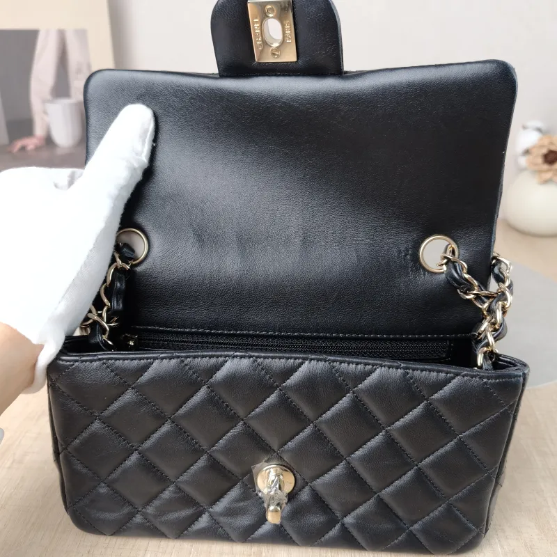 Chanel Crossbody Bag Classic Flap Large Mini CF Mini Black SL ambskin mini 20 × 6 × 12 cm — detail view 4 of 12
