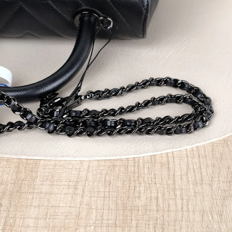 Chanel Top Handle Bag Coco Handle​ v Black Grained Calfskin Small 24 × 10 × 14 cm — detail view 12 of 14