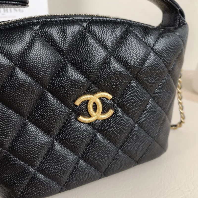 Chanel Crossbody Bag Gold-Tone Hardware Crossbody Bag Black Calfskin One Size21.5 × 7.5 × 19 cm — detail view 9 of 11