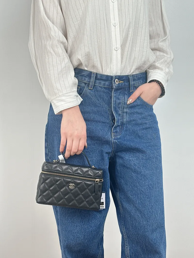 Chanel Crossbody Bag lp Box Bag Top Handle Crossbody Bag Black Grained Calfskin 19.5 × 5 × 12 cm — on-model view 2 of 3