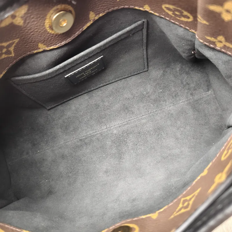Louis Vuitton Shoulder Bag The Drop Monogram PVC Small28 × 12 × 15 cm — detail view 17 of 17