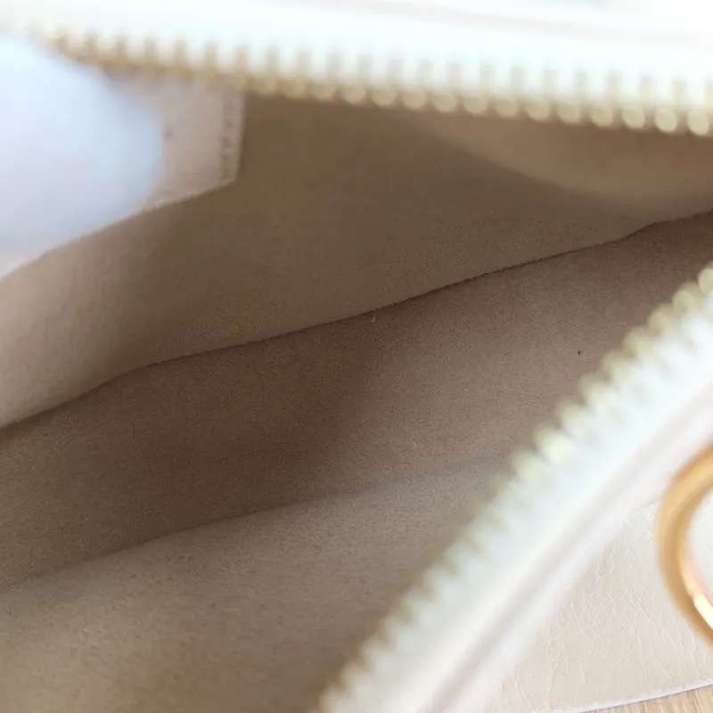 Louis Vuitton Shoulder Bag Moon White Calfskinmini20.5 × 5 × 11 cm — detail view 9 of 11