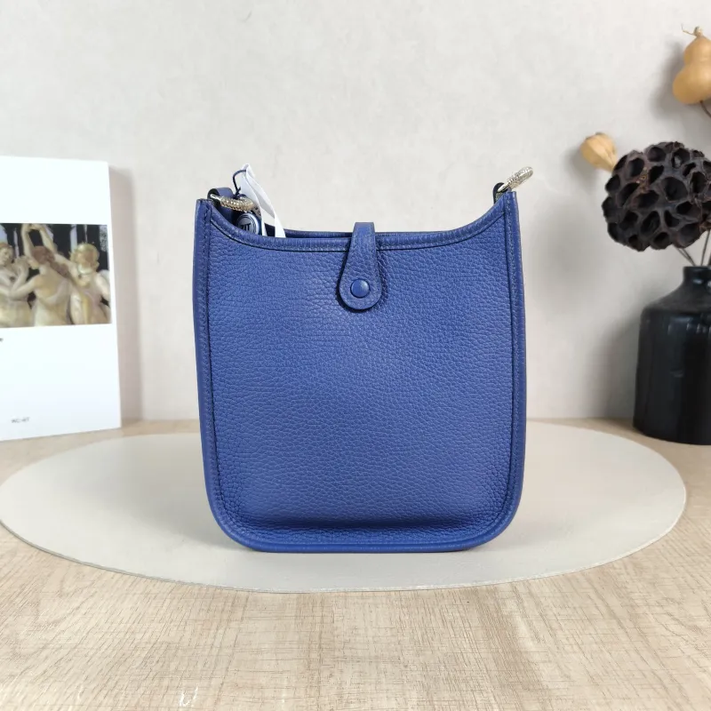 Hermès Crossbody Bag Evelyne Mini 16 Mini 16 Blue TC Calfskin Mini 17 × 5.5 × 18 cm D — cover view 2 of 6