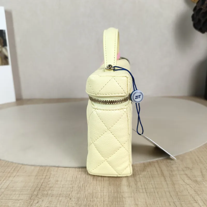 Chanel Crossbody Bag lp Box Bag Top Handle Crossbody Bag Yellow Grained Calfskin 19.5 × 5 × 12 cm — detail view 3 of 13
