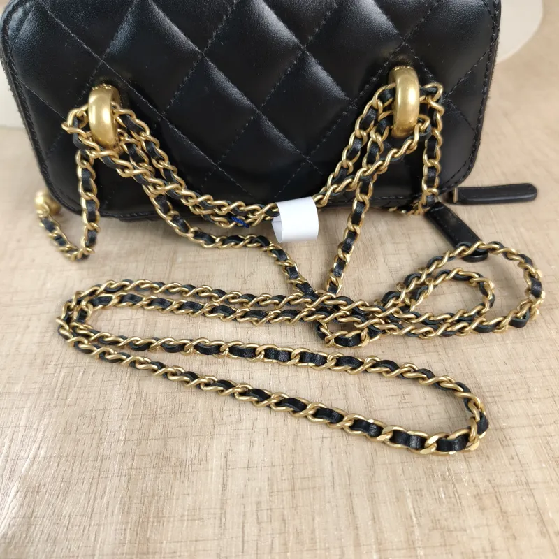 Chanel Crossbody Bag Black Calfskin One Size 16 × 8 × 9.5 cm — detail view 10 of 12