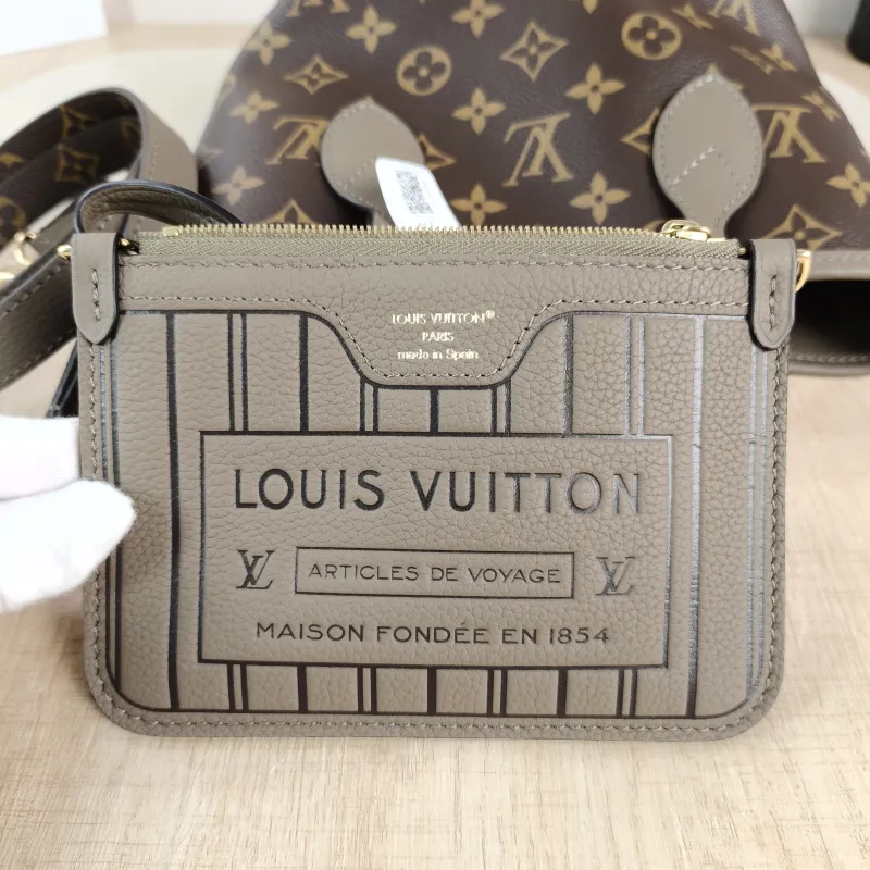 Louis Vuitton Crossbody Bag NEVERFULL INSIDE OUT BB PVC · Calfskin BB 26.5 × 11 × 16.5 cm — detail view 4 of 11