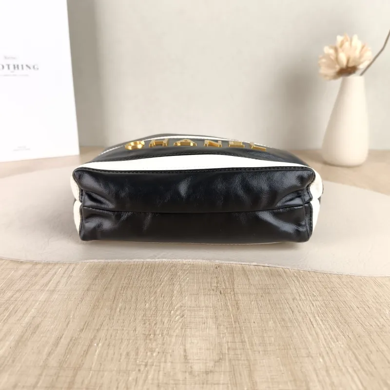 Chanel Crossbody Bag22Bag Black White Calfskinmini20 × 6 × 19 cm — cover view 2 of 6