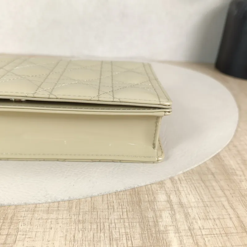 DIOR Shoulder Bag Shoulder Bagwoc Beige Patent Leather One Size21.5 × 4 × 12.5 cm — detail view 10 of 11