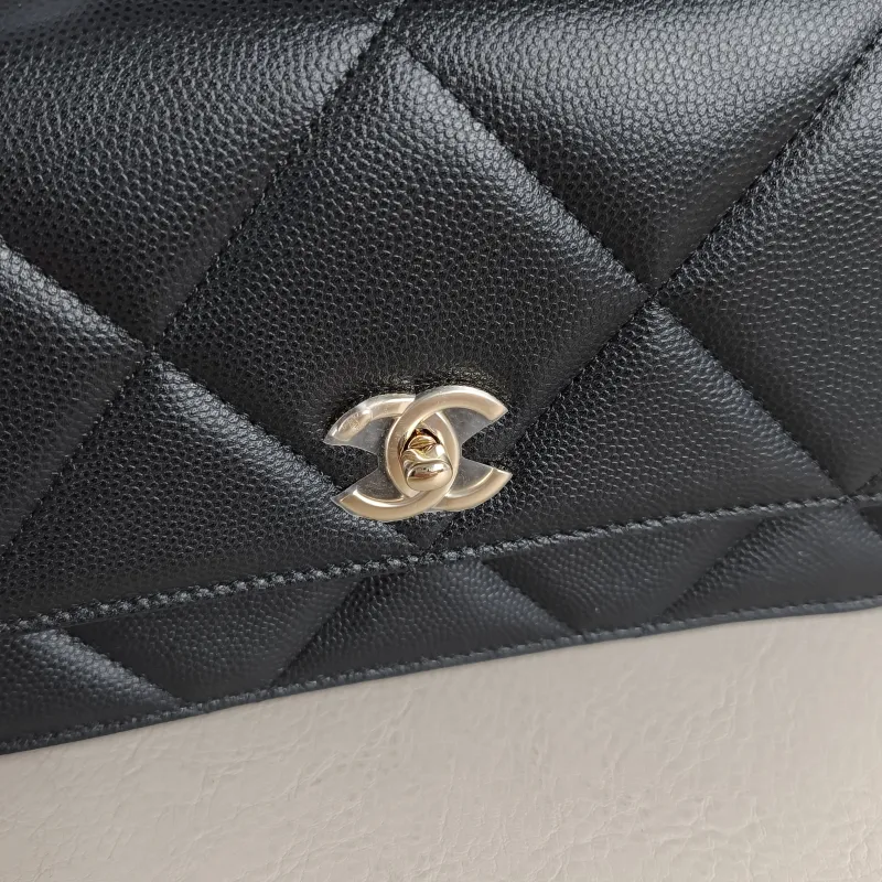 Chanel Crossbody Bag woc Black Grained Calfskin One Size 19.2 × 3.5 × 12.3 cm — detail view 7 of 13