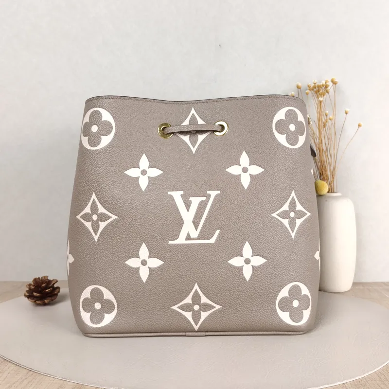 Louis Vuitton Shoulder Bag NÉONOÉ Bucket Bag · White Monogram Empreinte Embossed Calfskin Medium 26 × 17.5 × 26 cm — cover view 3 of 5