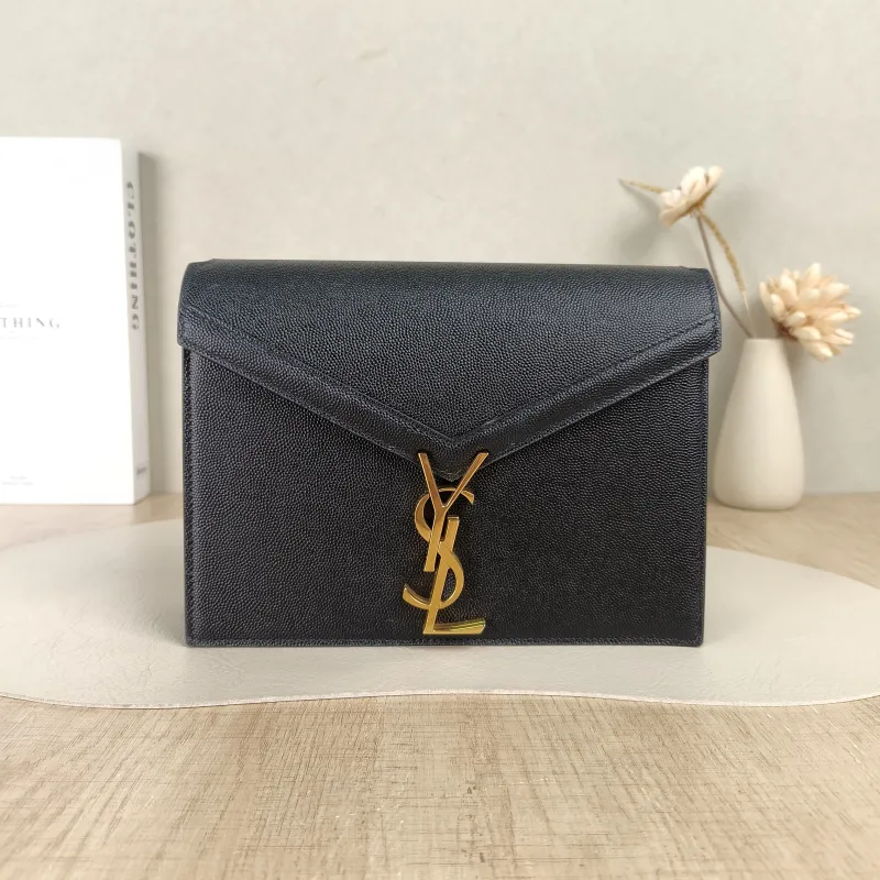 SAINT LAURENT Crossbody Bag Cassandra Black Calfskin Medium22 × 5.5 × 16.5 cm