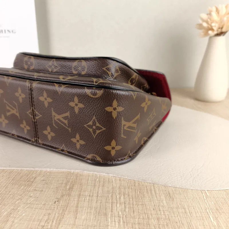 Louis Vuitton Crossbody Bag Passy Messenger Bag Monogram PVC Small 23 × 9 × 17 cm — detail view 2 of 13