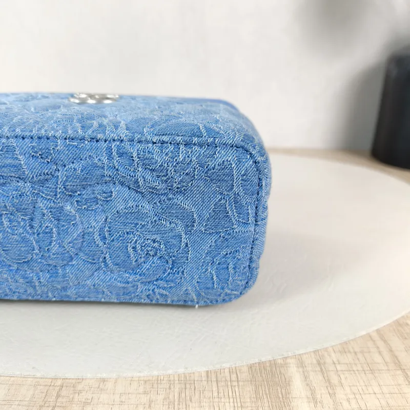 Chanel Crossbody Bag Edition Blue Canvas One Size16 × 8 × 9.5 cm — detail view 5 of 13
