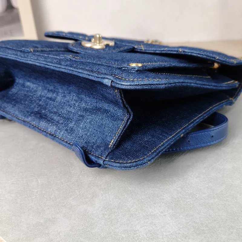 Chanel Backpack Backpack Blue One Size 25 × 6 × 22 cm — detail view 11 of 12