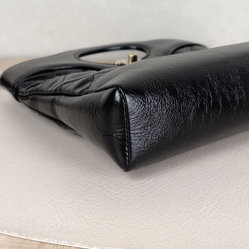 Chanel Crossbody Bag31Bag Black Waxed Leathermini23 × 5.5 × 22 cm — detail view 5 of 12