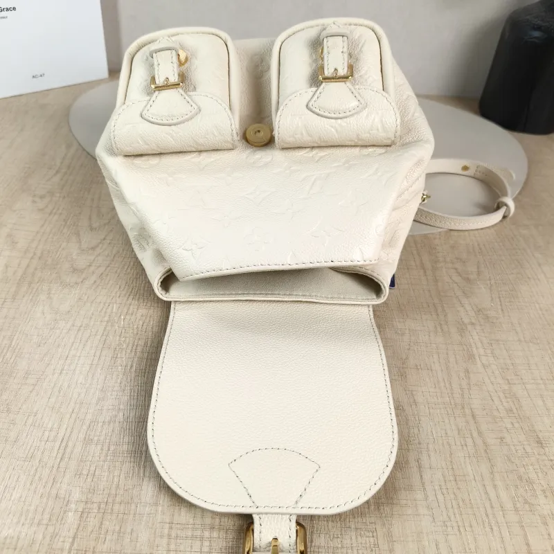 Louis Vuitton Backpack Backup Backpack White Calfskin One Size 20 × 14 × 22 cm — detail view 8 of 13