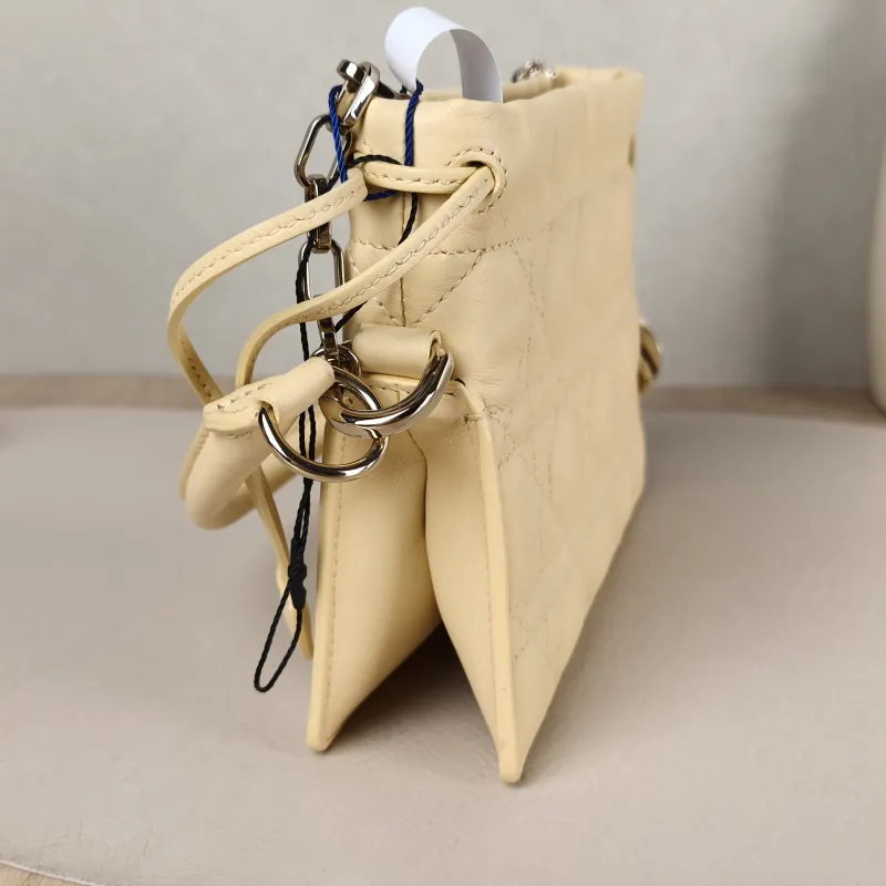 DIOR Crossbody Bag Lady Milly Chain Bag Yellow Lambskin Mini 19 × 5 × 13 cm — detail view 5 of 11