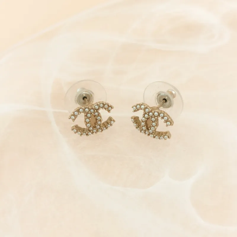 Chanel Earrings c Pearl Earrings Gold One Size — cover view 5 of 6