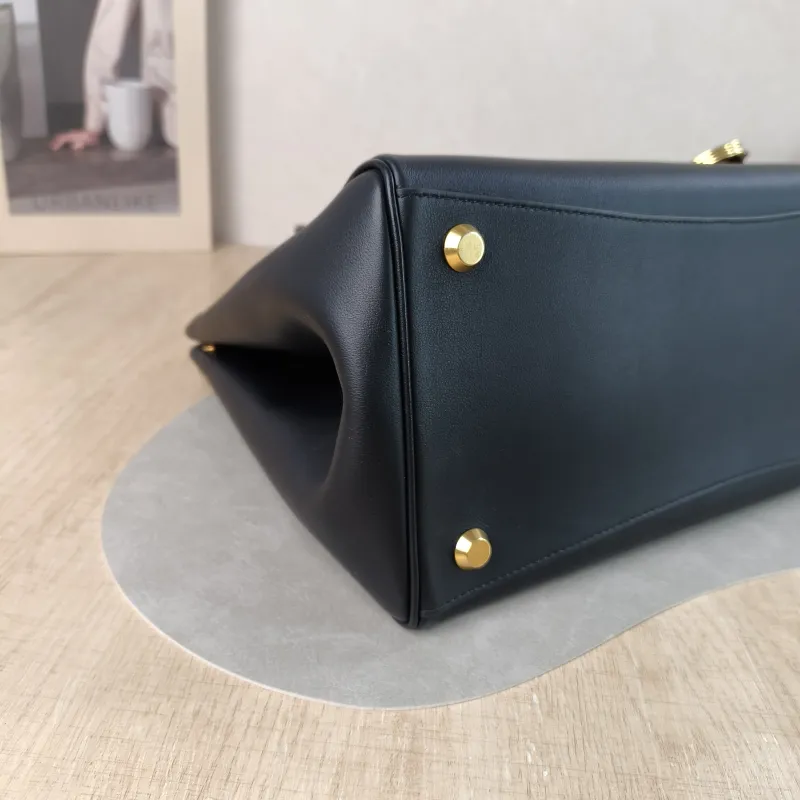 BALENCIAGA Top Handle Bag Hampton Carry All Tote Bag Black Calfskin Small 32 × 16 × 25 cm — detail view 12 of 13