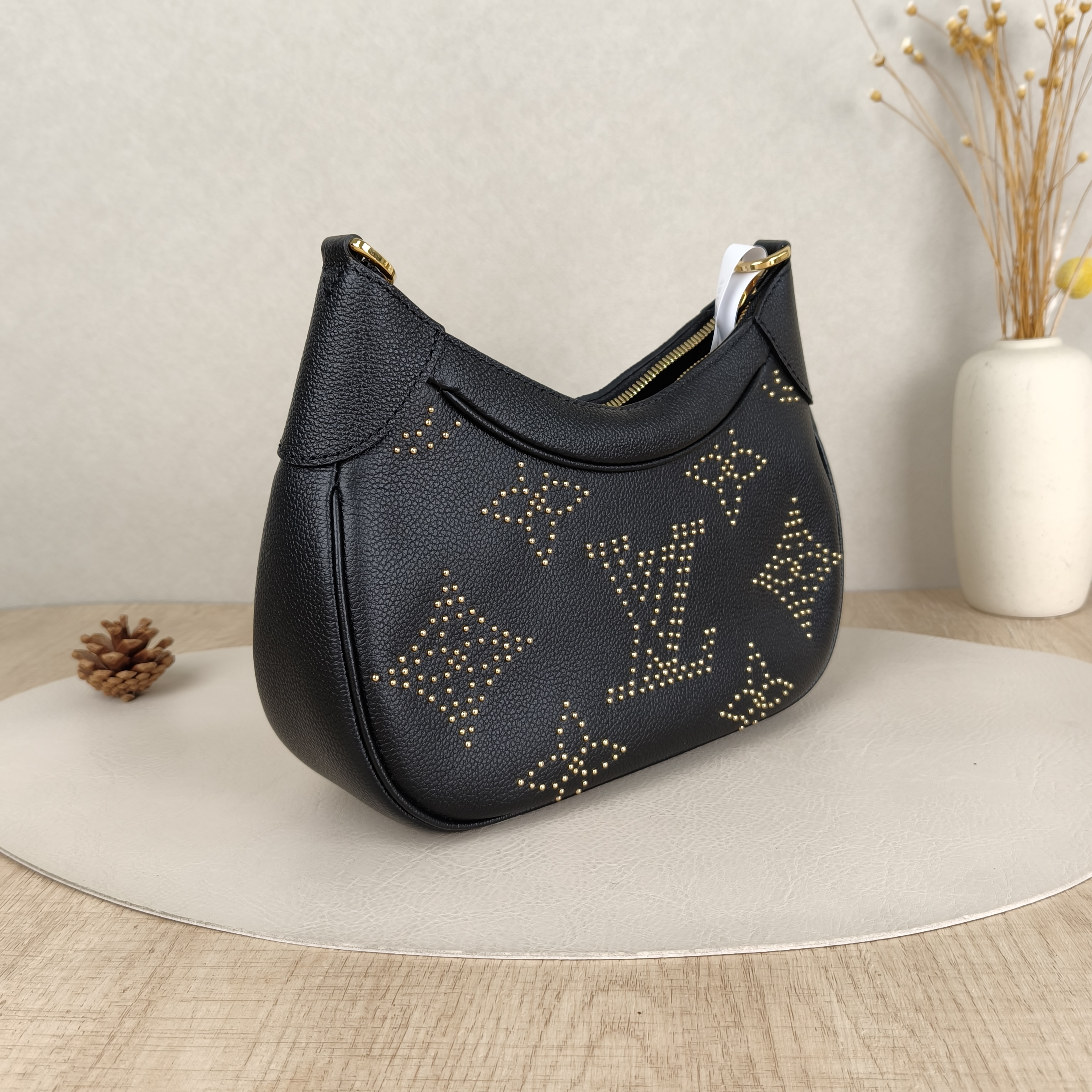 Louis Vuitton Shoulder Bag Bagatelle Black · Edition Empreinte Embossed Calfskin Monogram Small24 × 7 × 18 cm — cover view 2 of 5