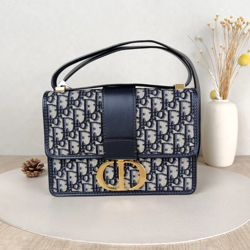 DIOR Crossbody Bag30Montaigne 30 Edition Canvas Medium24 × 8 × 17 cm