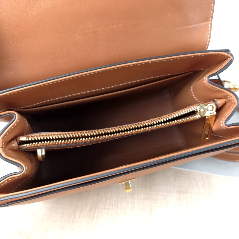 CELINE Crossbody Bag 16 Edition Caramel Calfskin Small 23 × 10 × 18 cm — detail view 3 of 12
