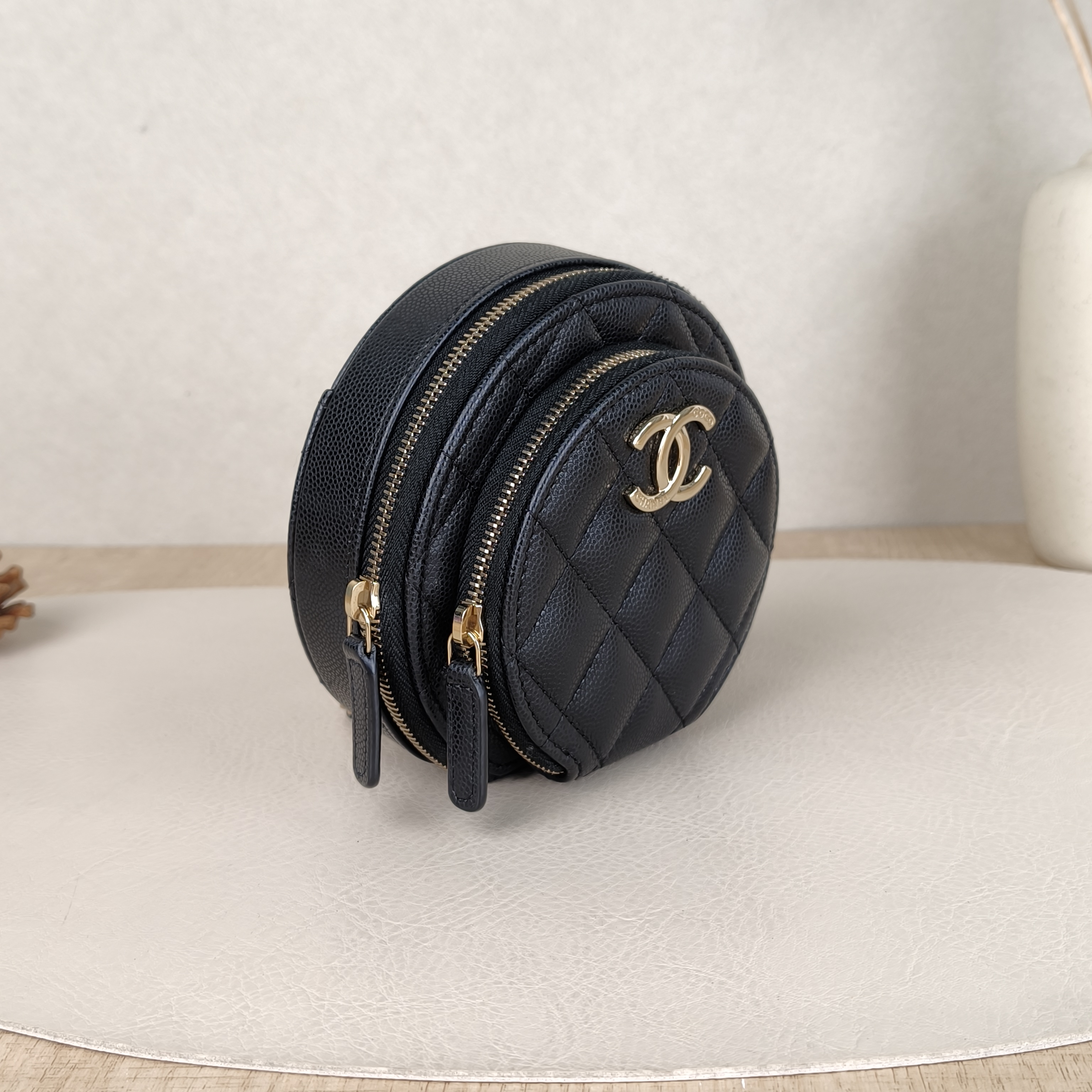 Chanel Crossbody Bag Crossbody Bag Black Grained Calfskin One Size13 × 4 × 12.5 cm — cover view 2 of 5