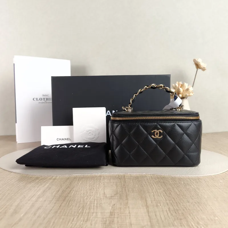 Chanel Crossbody Bag Edition Black with Gold-Tone Hardware Lambskin Mini 16 × 8 × 9.5 cm — cover view 4 of 6