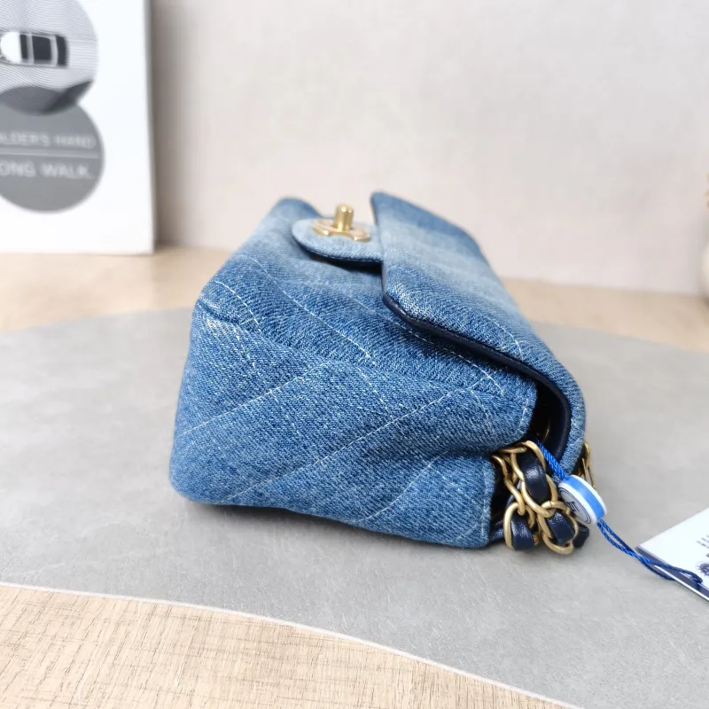 Chanel Crossbody Bag Classic Flap Large Mini CF Mini Blue mini 20 × 6 × 12 cm — detail view 2 of 10