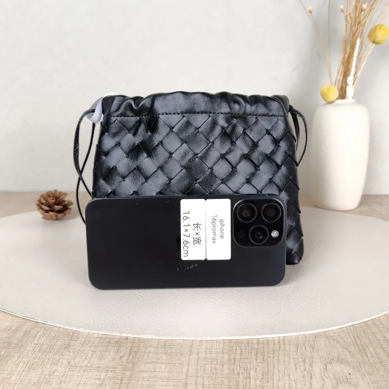 Bottega Veneta Shoulder Crossbody Bag Black Lambskin One Size20.5*15.5 — cover view 3 of 5
