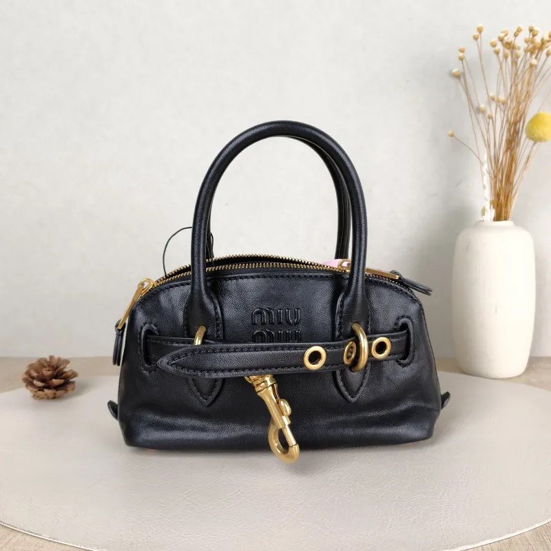 Miumiu Top Handle Bag Aventure Top Handle Bag Black Lambskinmini21 × 8 × 13.2 cm
