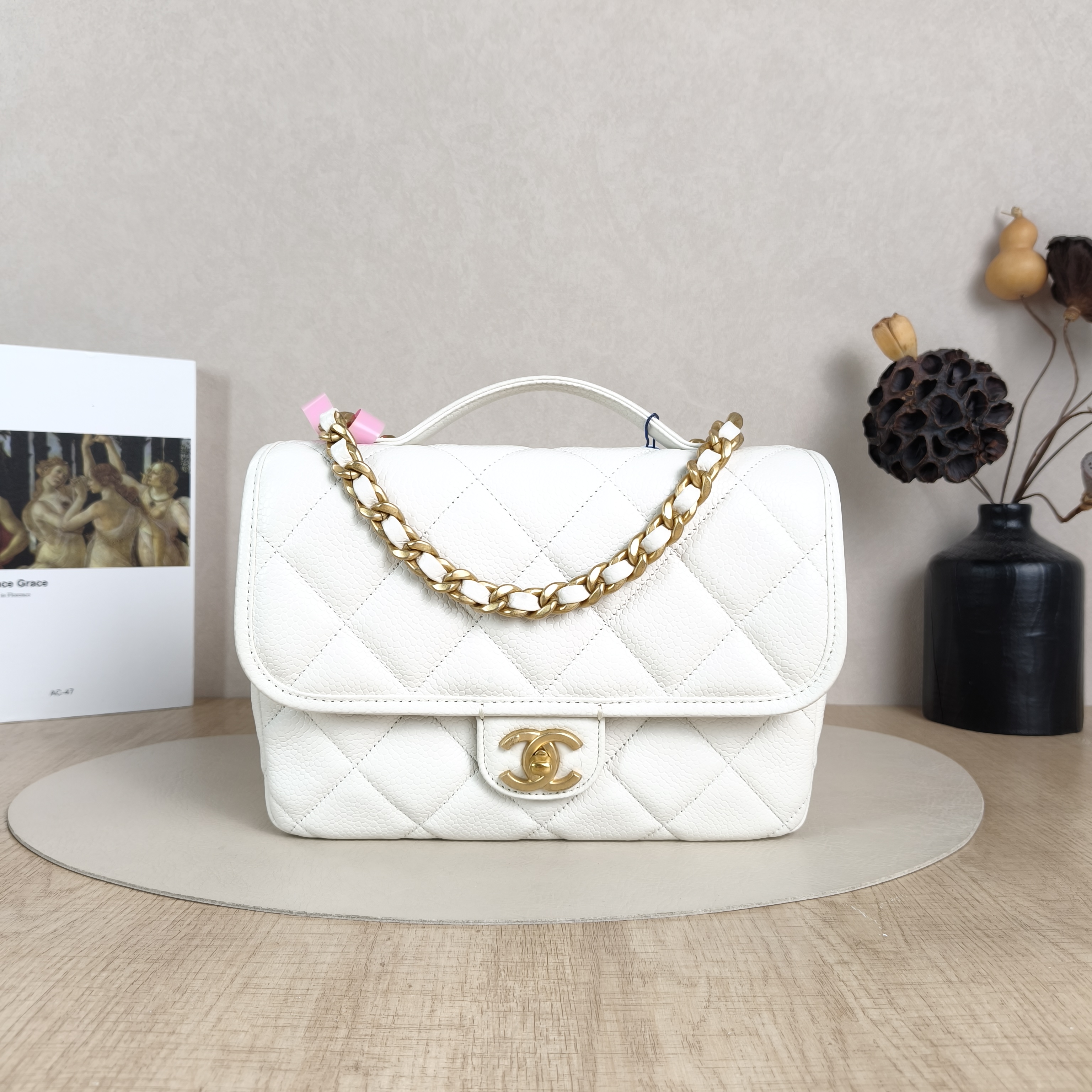 Chanel Backpack Backpack White Grained Calfskin One Size24 × 6 × 18 cm