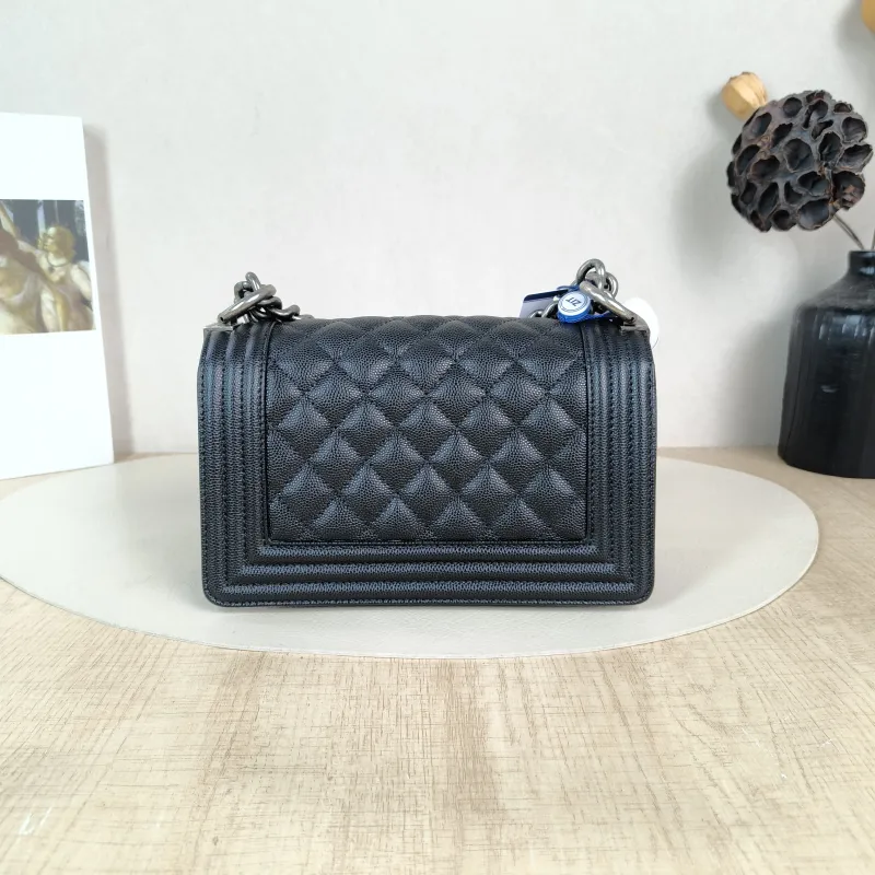 Chanel Crossbody Bag Le Boy​ Black Grained Calfskin Small 20.5 × 8.5 × 12 cm — cover view 2 of 5