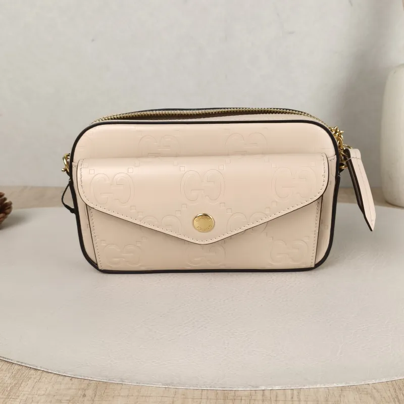 GUCCI Crossbody Bag Horsebit Chain Mini Chain Bag Beige Calfskinmini18 × 4 × 11 cm