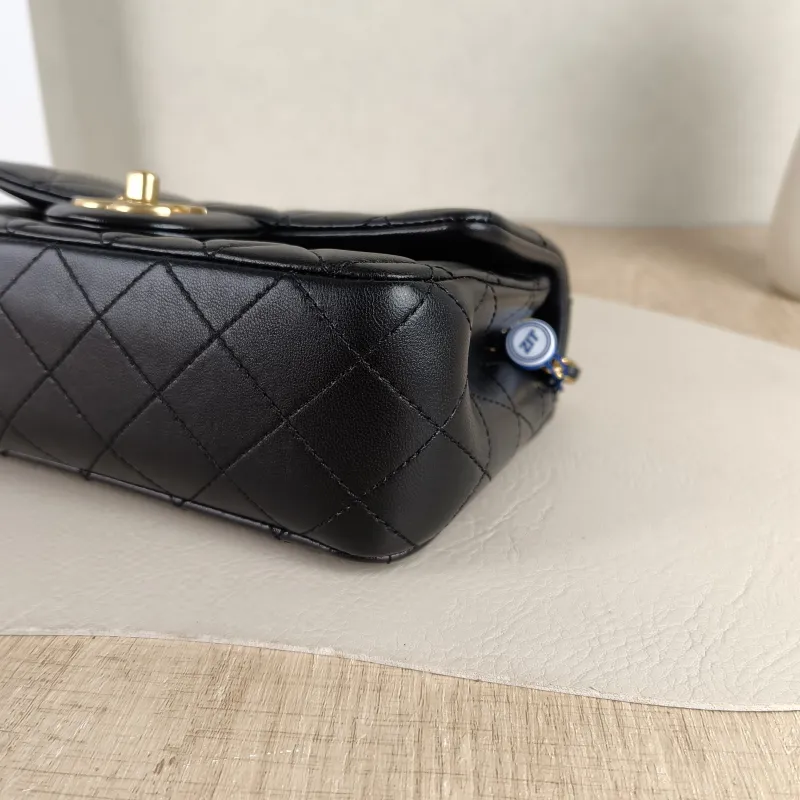 Chanel Crossbody Bag c mini Black Lambskin mini20 × 6 × 12 cm — detail view 10 of 12