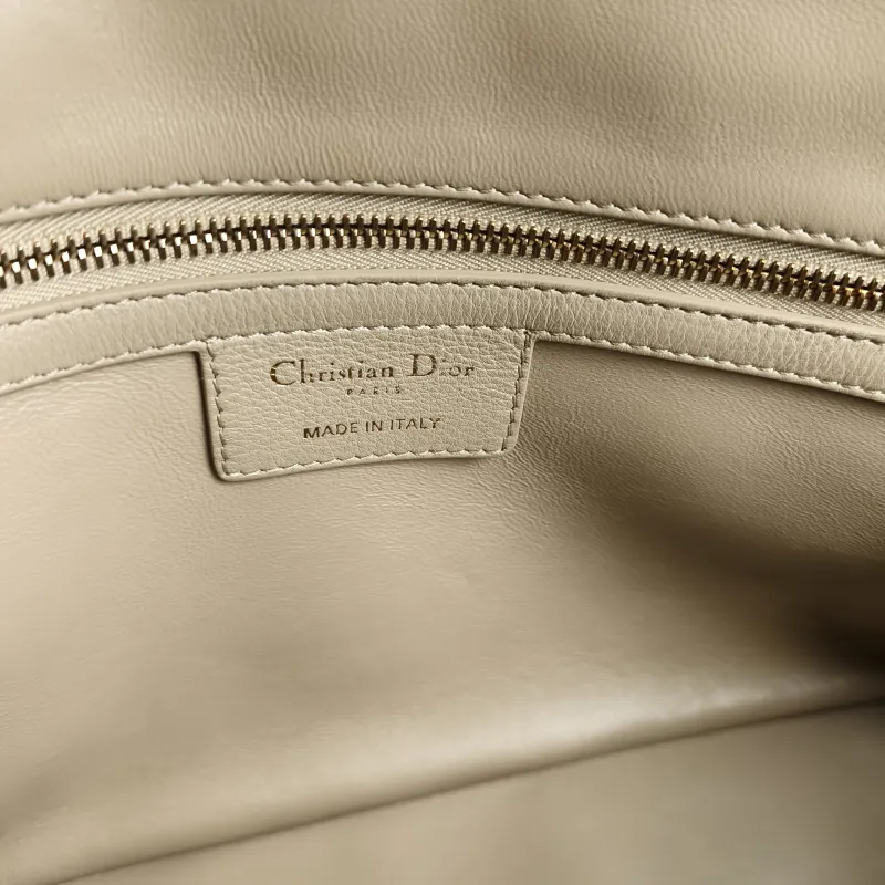 DIOR Shoulder Bag Caro Chain Bag Taupe Calfskin Large 28.5 × 10 × 17.5 cm — detail view 7 of 10